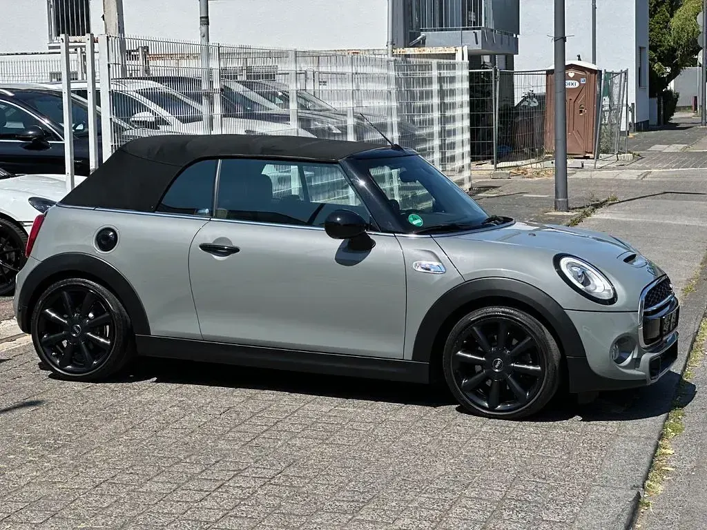Gebraucht Mini Cooper S Cabriolet 192 PS (141 kW) 2016 Grau Cabrio
