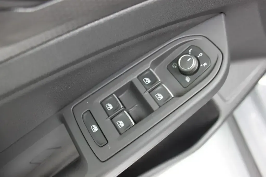 Gebraucht VW Golf VIII CLUB 300 PS (220 kW) 2022 Grau Limousine