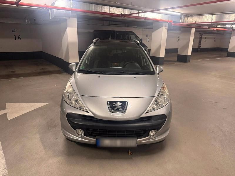Silber Gebraucht 2009 Peugeot 207 Kombi | 1.700 € (Guter Preis) - Bild 1/4