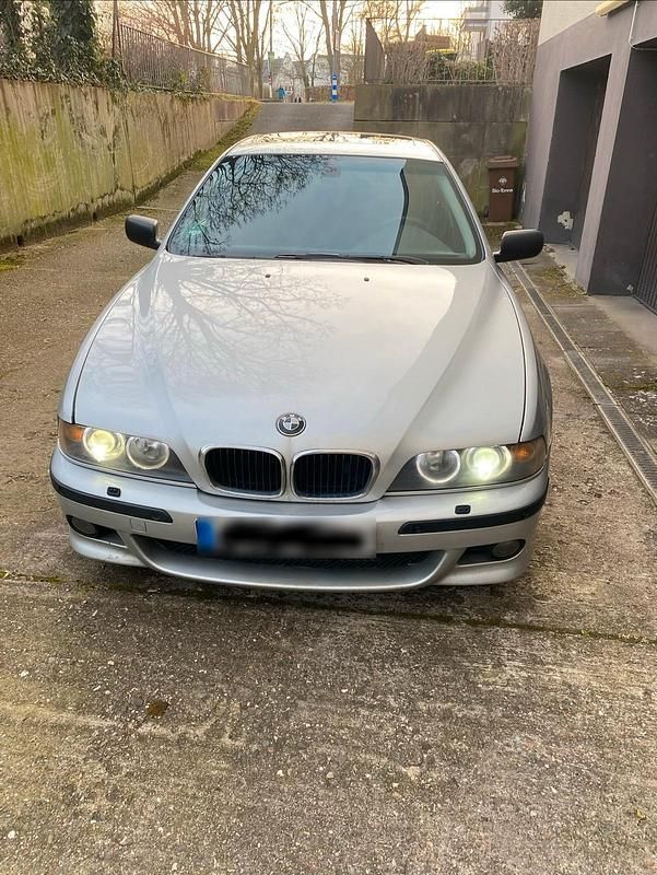 Second-hand BMW 525 163 CP (119 kW) 2003 Argintiu Berlinǎ