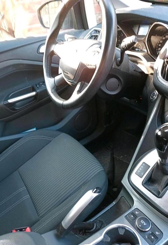 Gebraucht Ford C-MAX 140 PS (102 kW) 2014 Braun Van / Kleinbus