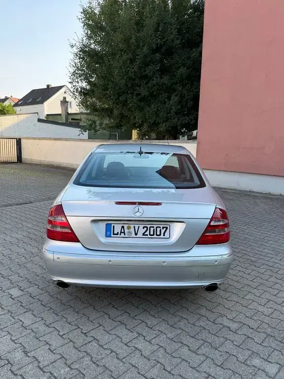 Gebraucht Mercedes E280 Avantgarde 231 PS (169 kW) 2006 Grau Limousine