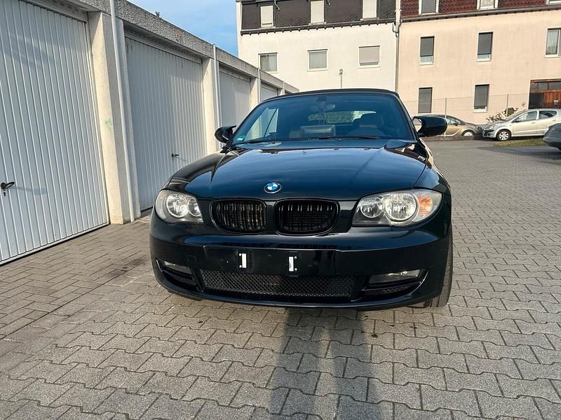 Gebraucht BMW 118 Cabriolet 143 PS (105 kW) 2010 Schwarz Cabrio