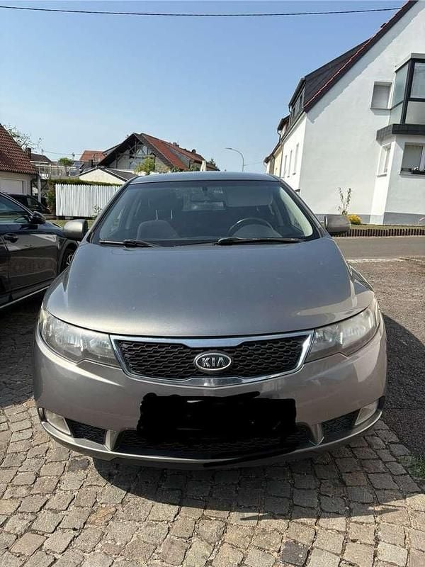 Gebraucht 2013 Kia Cerato Limousine | 5.700 € - Bild 1/4