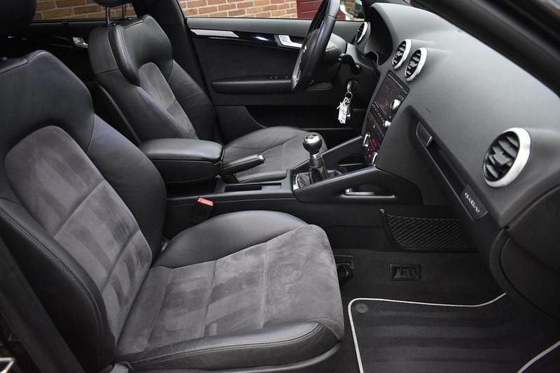 Second-hand Audi S3 Ambition 265 CP (194 kW) 2008 Gri Hatchback