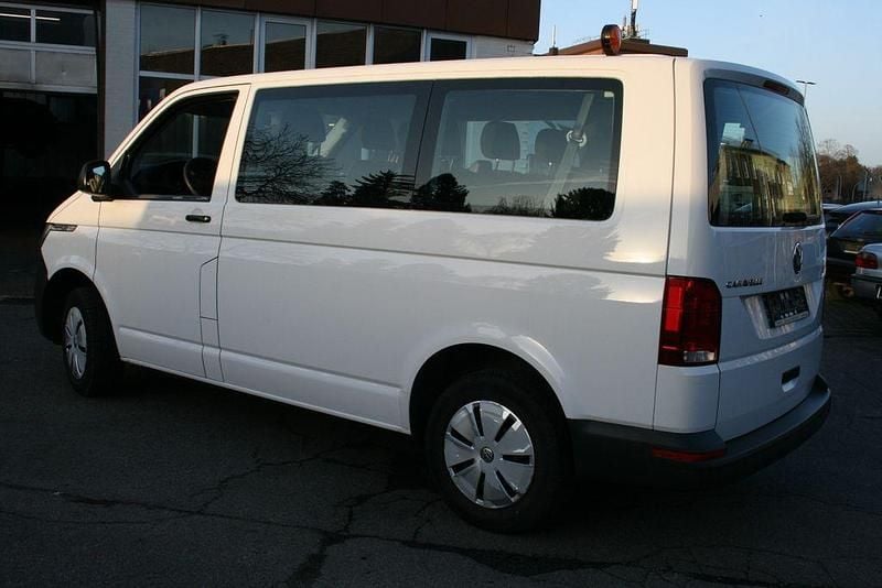 Gebraucht VW Caravelle 110 PS (80 kW) 2020 Weiß Van / Kleinbus