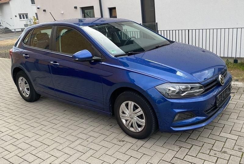 Gebraucht VW Polo 65 PS (47 kW) 2019 Reef blue Limousine