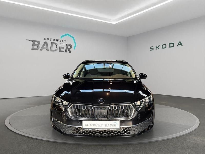 Gebraucht Skoda Octavia Selection 150 PS (110 kW) 2025 Schwarzmagic perleffekt Kombi