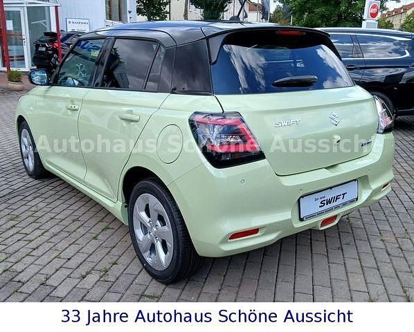 Neu Suzuki Swift Comfort 83 PS (61 kW) 2025 Grün Kleinwagen