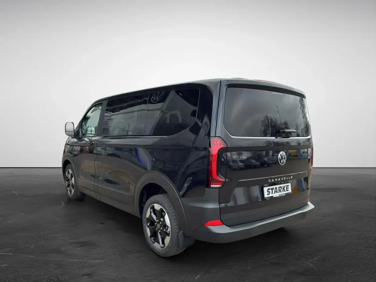 Gebraucht VW Caravelle PanAmericana 150 PS (110 kW) 2025 Schwarz Van