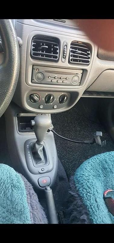 Gebraucht Renault Clio II 75 PS (55 kW) 2000 Blau Limousine