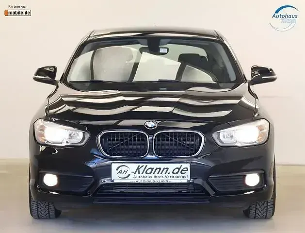Gebraucht BMW 116 Sport Line 109 PS (80 kW) 2016 Schwarz Kleinwagen