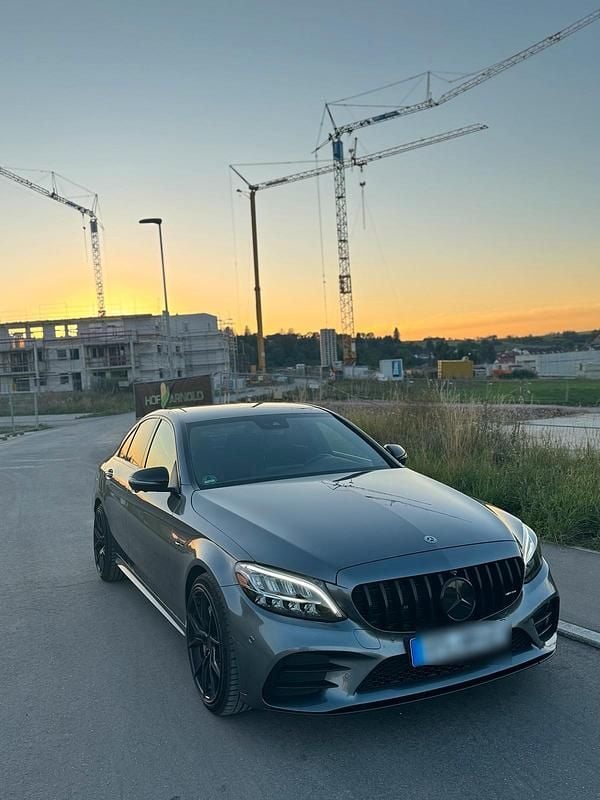 Grau Gebraucht 2019 Mercedes C43 AMG AMG Limousine | 41.000 € (Fairer Preis) - Bild 1/4