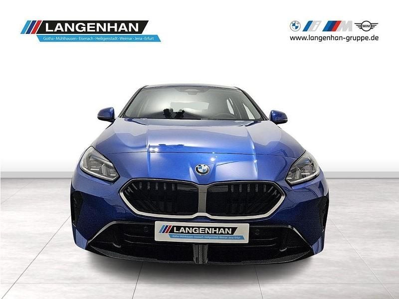 Neu BMW 120 Performance 170 PS (125 kW) 2025 Blau Kleinwagen