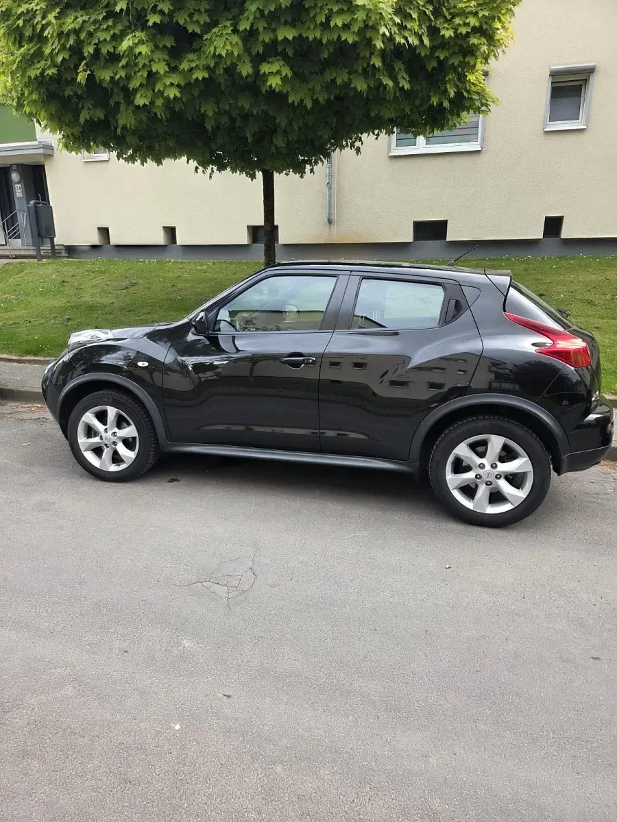 Gebraucht Nissan Juke Acenta 117 PS (86 kW) 2014 Schwarz SUV