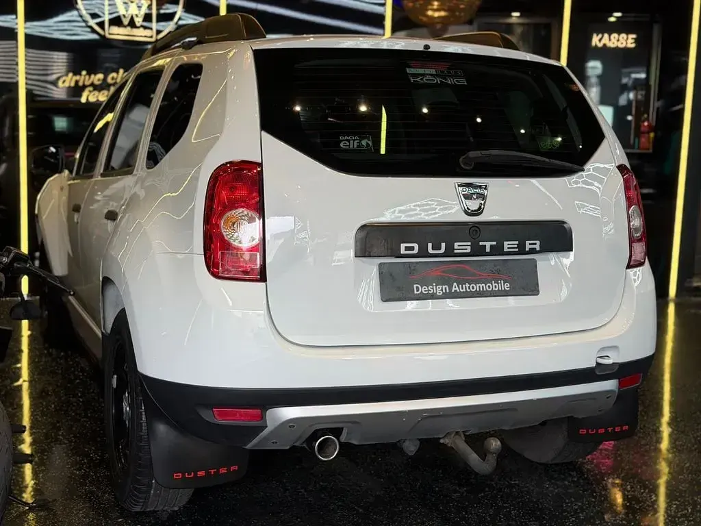 Używany Dacia Duster 107 KM (78 kW) 2014 Biały SUV