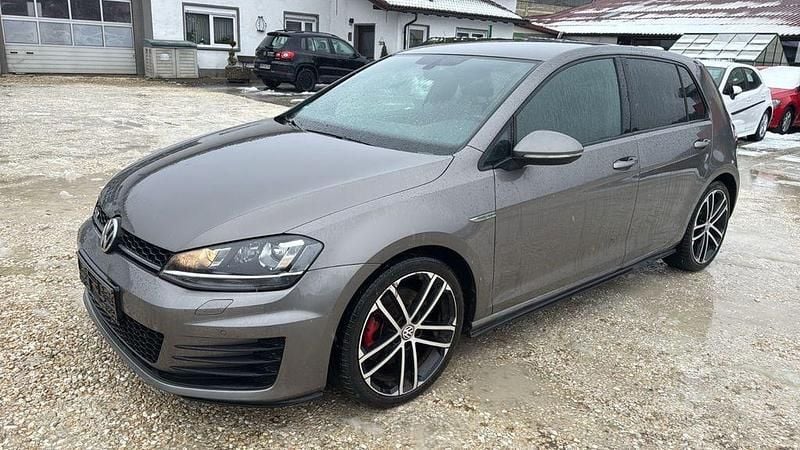 Gebraucht VW Golf VII GTD 184 PS (135 kW) 2017 Grau Limousine