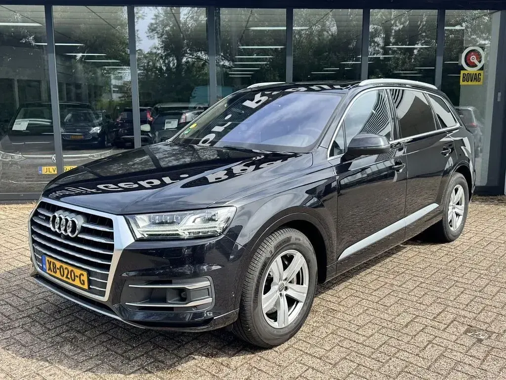 Usado Audi Q7 Proline 272 HP (200 kW) 2017 Preto SUV