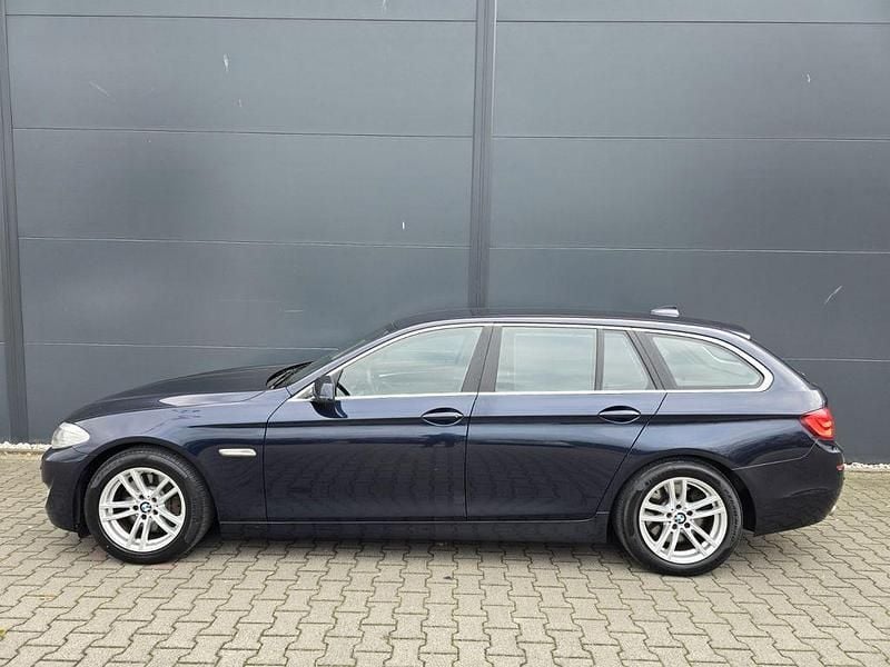 Gebraucht BMW 530 Performance 258 PS (189 kW) 2012 Blau Kombi