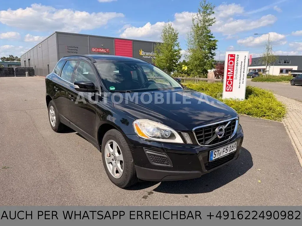 Gebraucht Volvo XC60 Momentum 163 PS (119 kW) 2012 Schwarz SUV