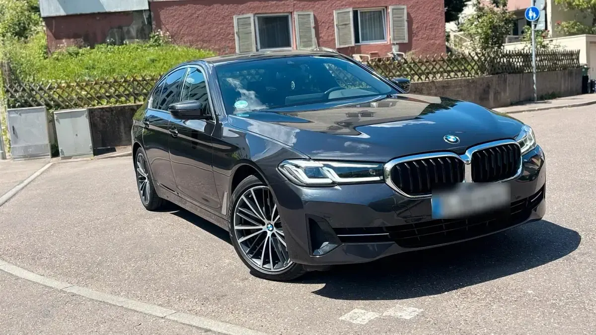 Gebraucht BMW 530 286 PS (210 kW) 2020 Grau Limousine