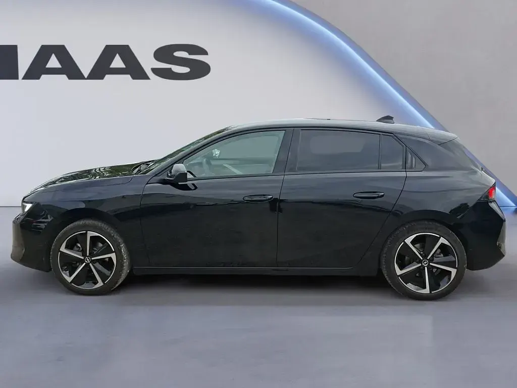 Gebraucht Opel Astra Business Elegance 131 PS (96 kW) 2023 Schwarz Kleinwagen