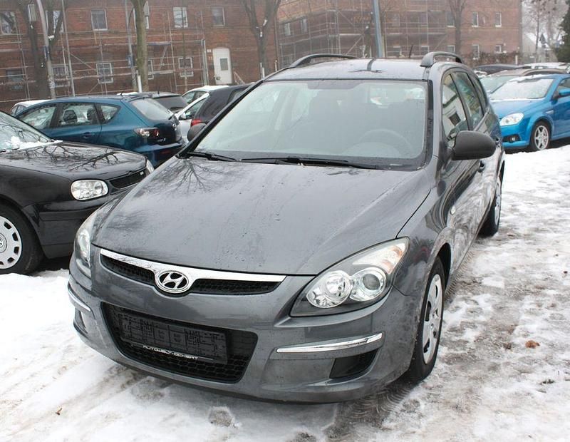 Gebraucht Hyundai i30 Edition+ 109 PS (80 kW) 2009 Grau Kombi