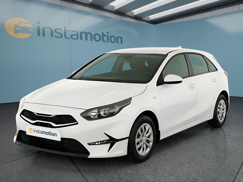 Weiß Neu 2025 Kia Ceed Kleinwagen | 23.499 € (Superpreis) - Bild 1/4