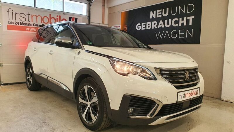 Lack weiss perlglänzend/metall Gebraucht 2019 Peugeot 5008 Crossway Van / Kleinbus | 24.700 € (Fairer Preis) - Bild 1/4
