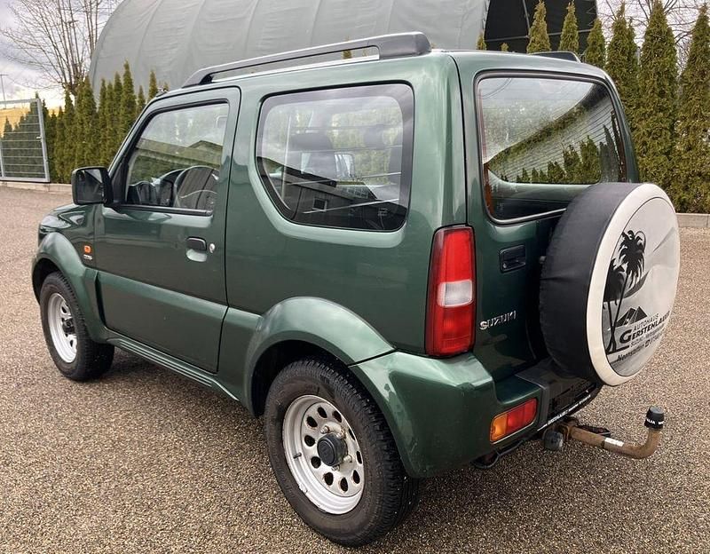 Gebraucht Suzuki Jimny 86 PS (63 kW) 2010 Grün SUV