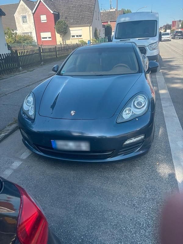 Blau Gebraucht 2010 Porsche Panamera 4S Limousine | 23.999 € (Fairer Preis) - Bild 1/4