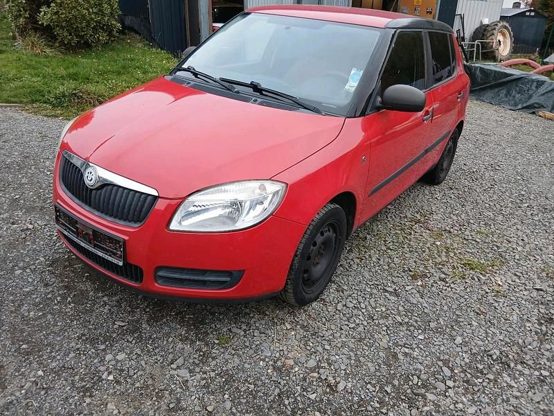 Rot Gebraucht 2008 Skoda Fabia Kleinwagen | 1.800 € (Fairer Preis) - Bild 1/4