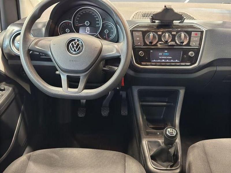 Second-hand VW up! 65 CP (47 kW) 2020 Alb Hatchback