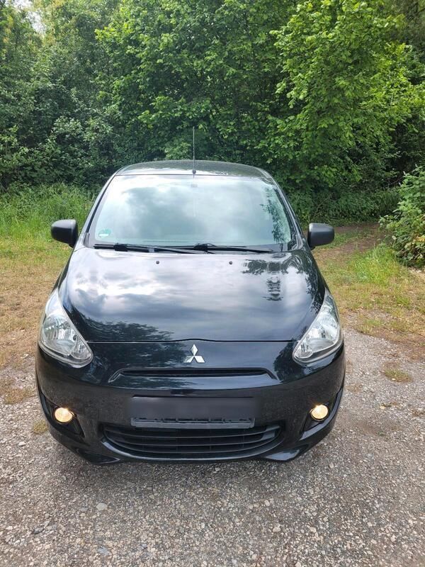 Schwarz Gebraucht 2013 Mitsubishi Space Star Limousine | 1.950 € (Superpreis) - Bild 1/4