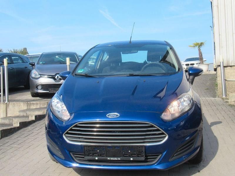 Gebraucht Ford Fiesta SYNC Edition 65 PS (47 kW) 2014 Blau Kleinwagen