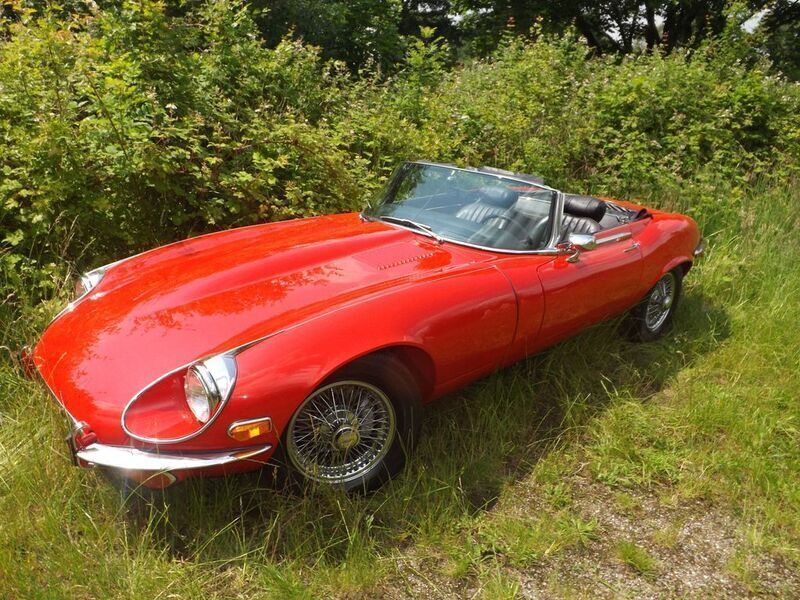 Rot Gebraucht 1973 Jaguar E-Type Cabrio | 99.850 € - Bild 1/4