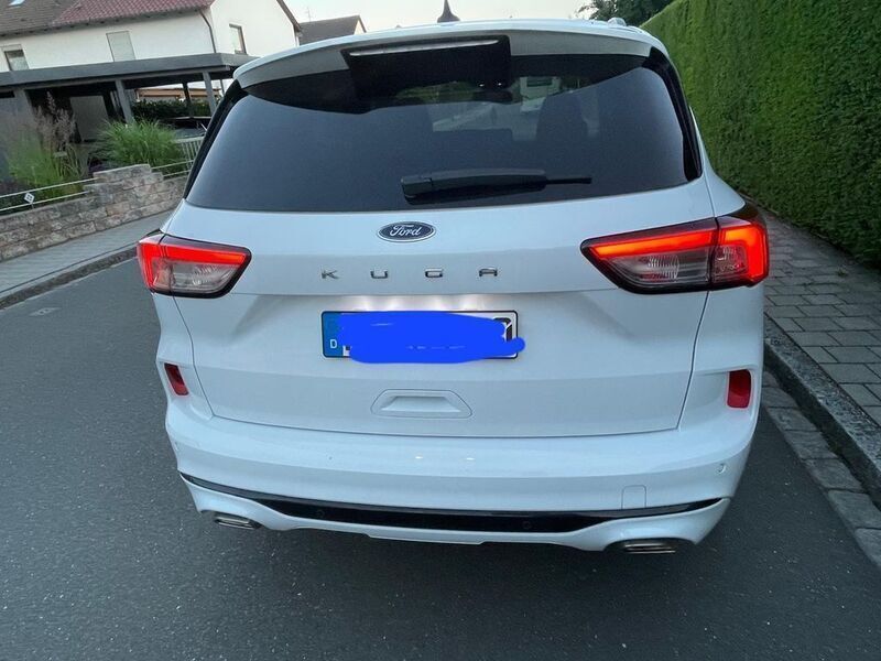 Gebraucht Ford Kuga ST-Line 150 PS (110 kW) 2020 Weiß SUV