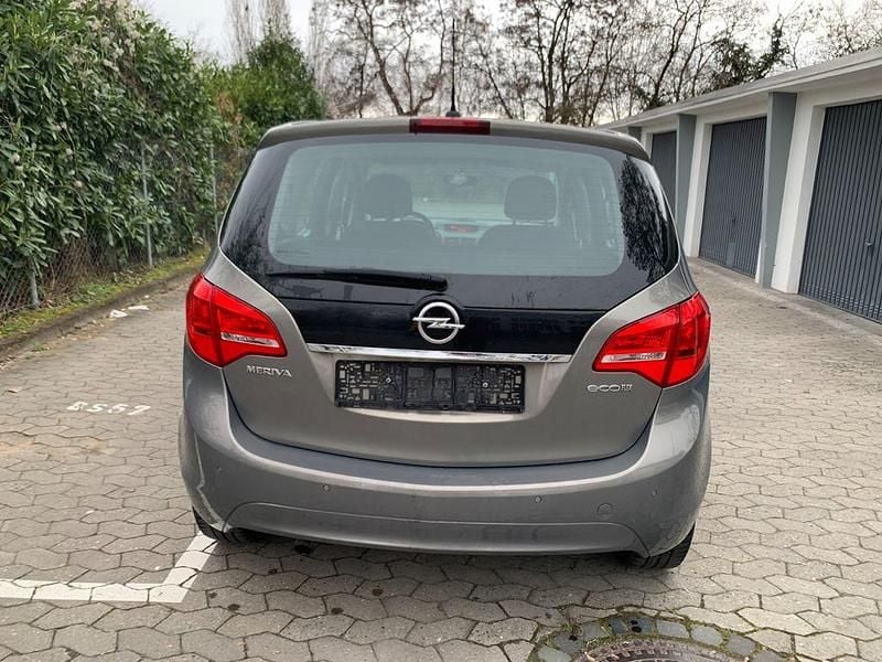 Gebraucht Opel Meriva Style 110 PS (80 kW) 2015 Braun Van / Kleinbus