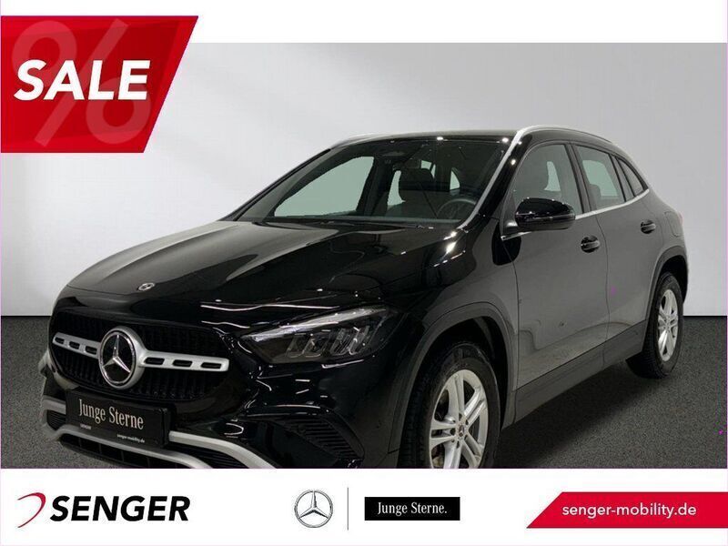 Andere farbe Gebraucht 2023 Mercedes GLA200 SUV | 34.490 € (Fairer Preis) - Bild 1/4
