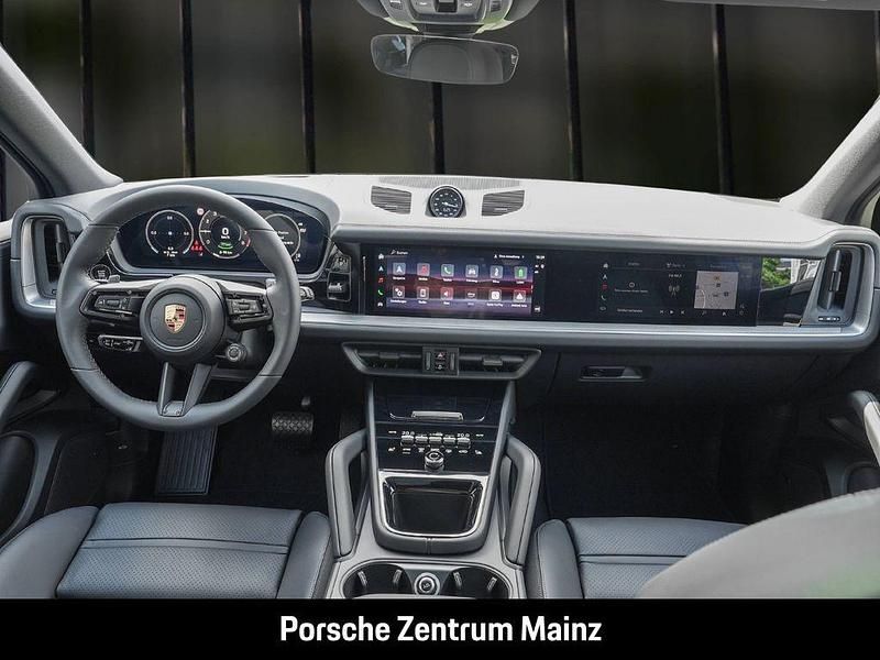Gebraucht Porsche Cayenne 470 PS (345 kW) 2025 Grau SUV