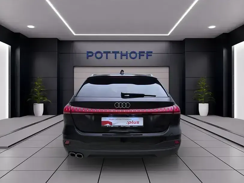 Gebraucht Audi A5 Comfort 204 PS (150 kW) 2025 Schwarz Kombi