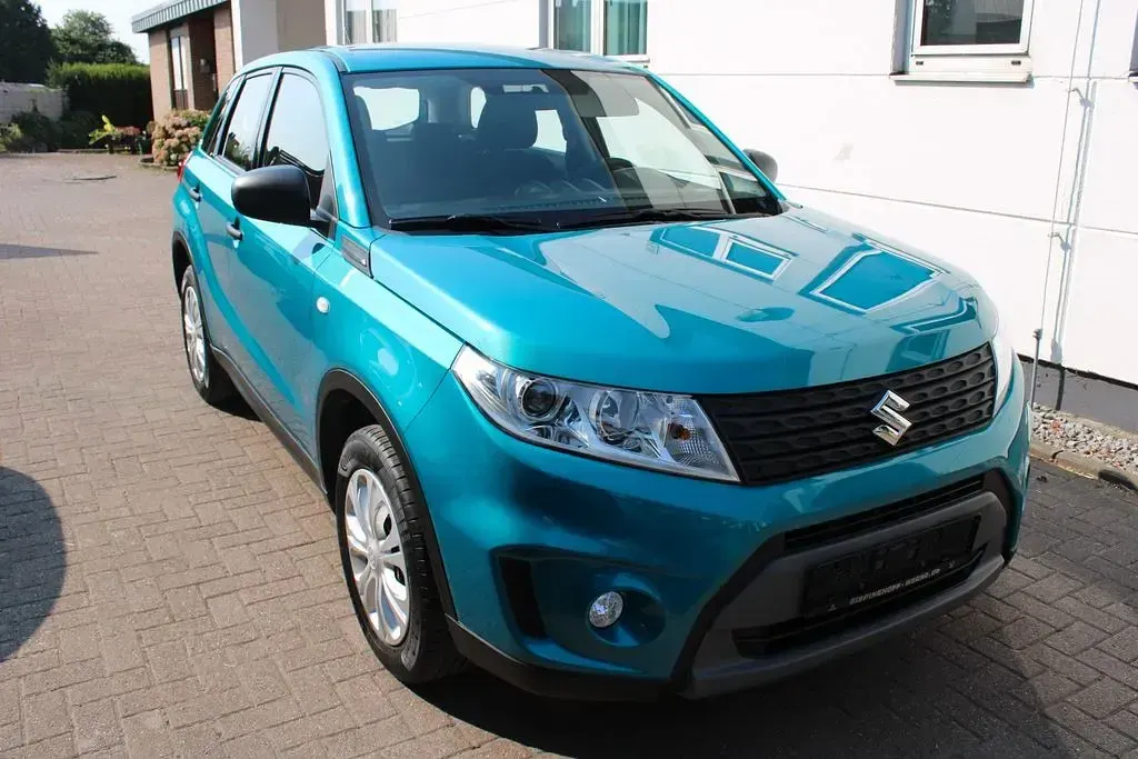 Gebraucht Suzuki Vitara Club 120 PS (88 kW) 2017 Blau SUV