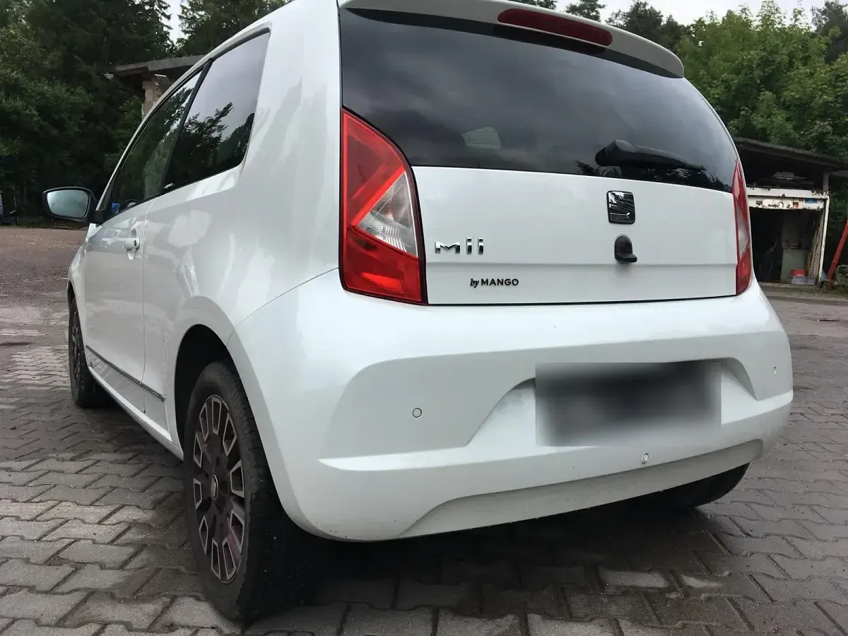Gebraucht Seat Mii 60 PS (44 kW) 2015 Weiß Kleinwagen