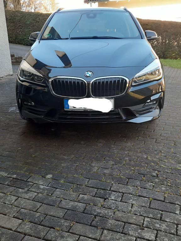 Gebraucht BMW 218 Active Tourer 150 PS (110 kW) 2019 Schwarz Van / Kleinbus