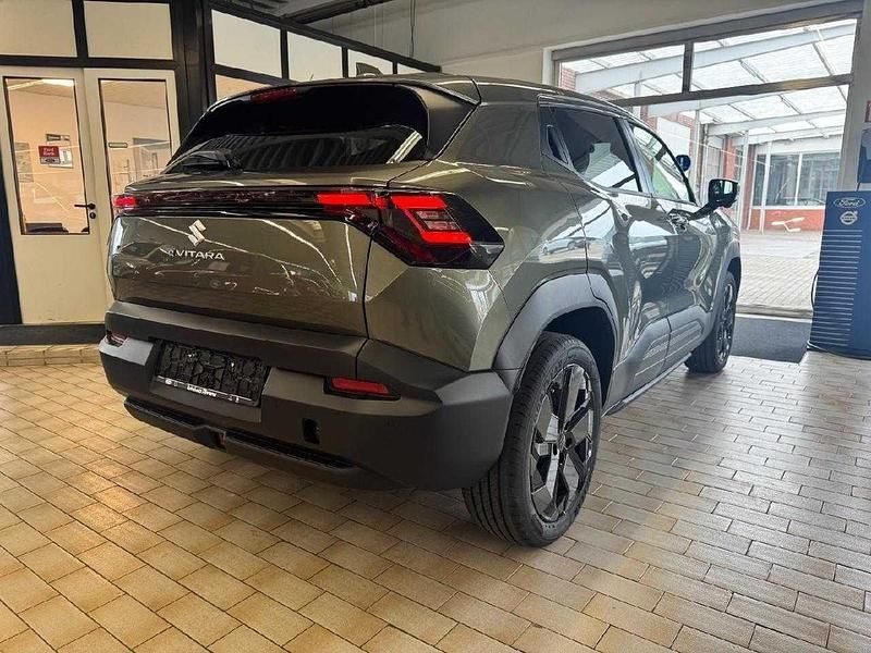 Neu Suzuki Vitara Comfort+ 127 kW (174 PS) 2026 Grün metallic SUV