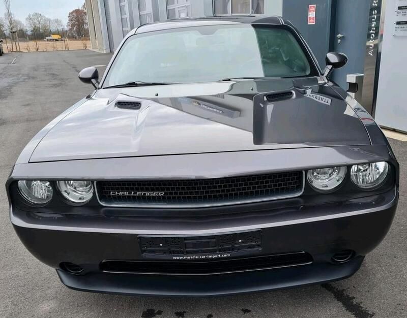 Grau Gebraucht 2013 Dodge Challenger Coupé | 15.200 € (Etwas zu teuer) - Bild 1/4