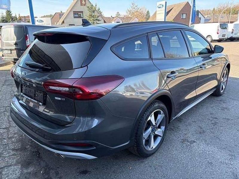 Gebraucht Ford Focus Active X 125 PS (91 kW) 2022 Magneticgrau (metallic) Kombi