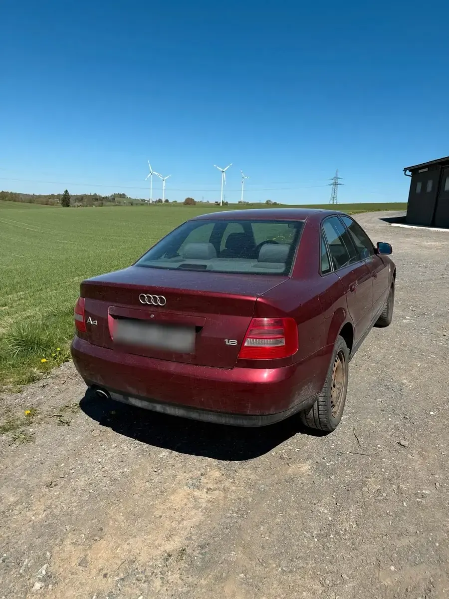 Usata Audi A4 101 CV (74 kW) 1999 Rosso Berlina
