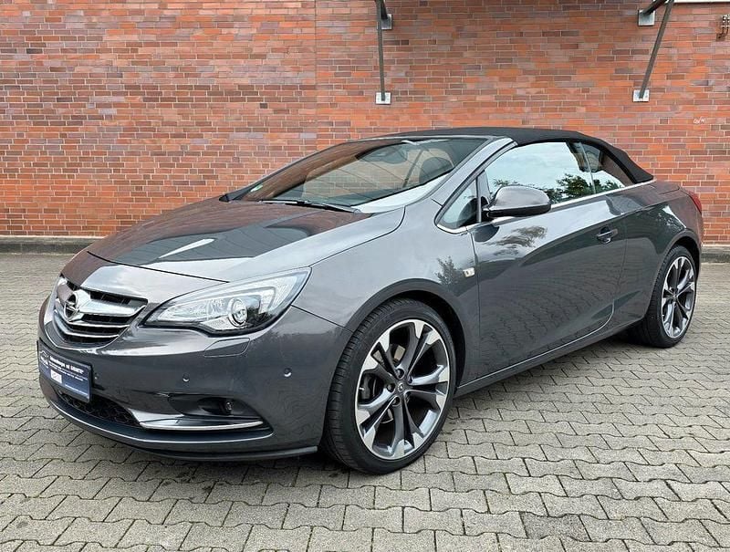 Grau Gebraucht 2015 Opel Cascada Cabrio | 7.990 € (Guter Preis) - Bild 1/4