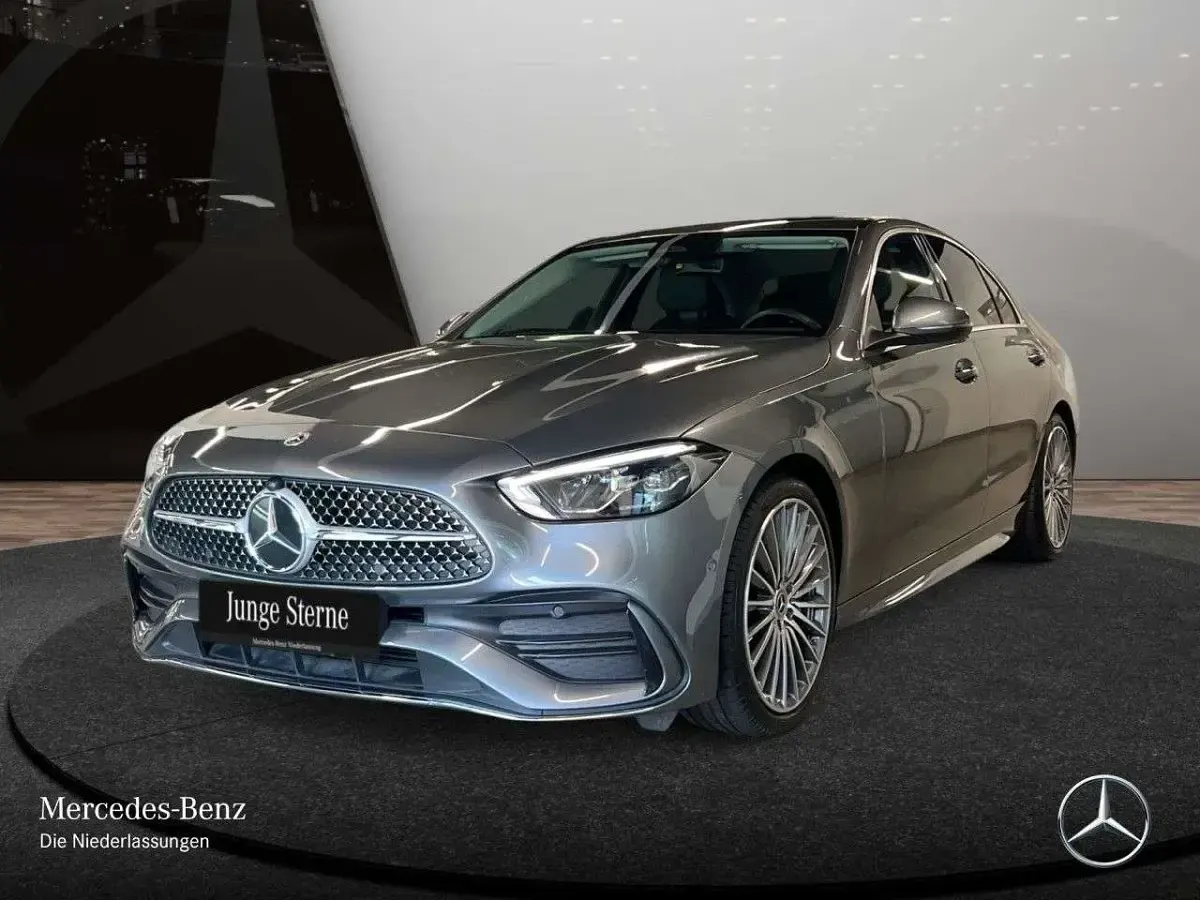 Gebraucht Mercedes C200 AMG 204 PS (150 kW) 2024 Grau Limousine